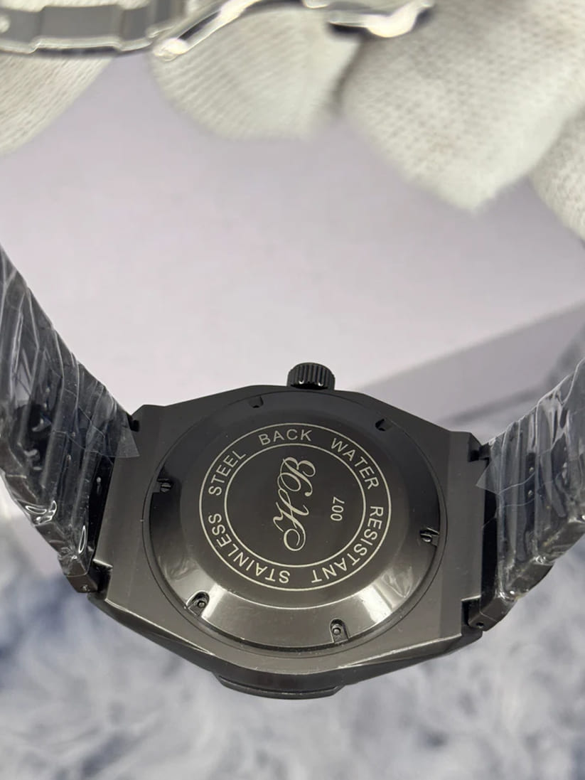 Hublot Diamond Cut Skeleton Watch - Black