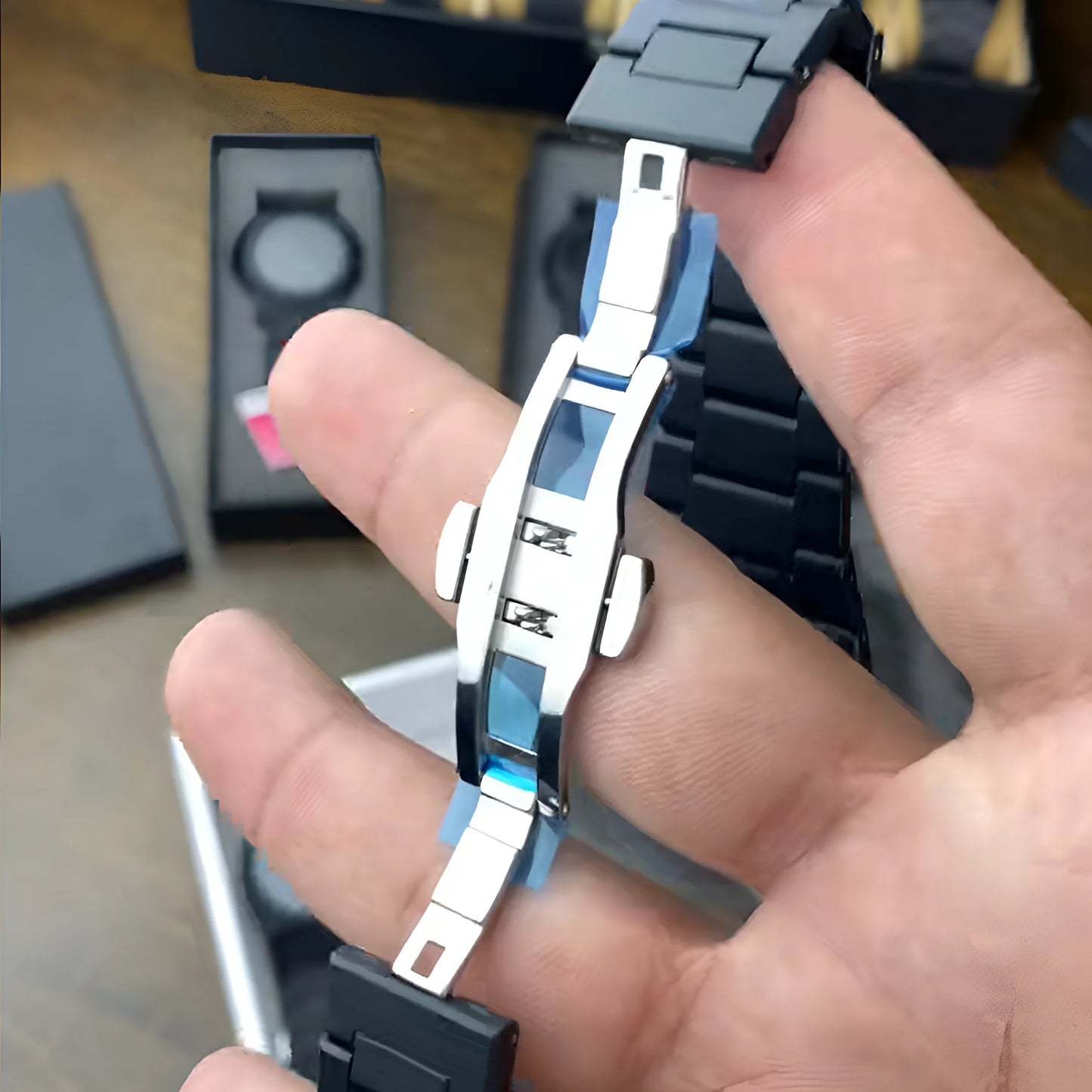 Black Arabic Aura Watch